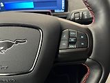 Ford Mustang Mach-E Standard Range AWD, SoH 93,1 % - náhled 28