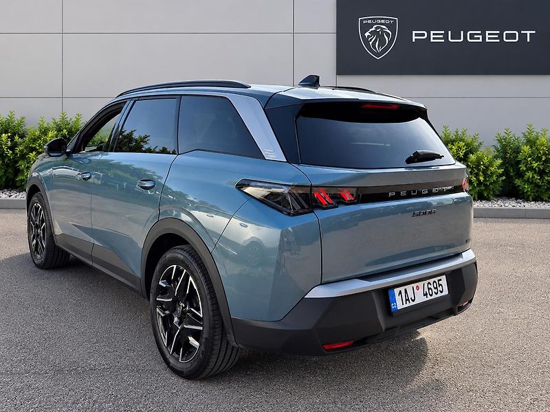 Peugeot 5008 (2025) ALLURE hybrid eDCS6 7míst 1maj - fotka 4 z 36