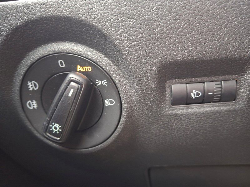 Škoda Fabia (2015) Style 1,2TSi 66kW - fotka 27 z 31
