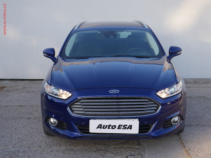 Ford Mondeo (2015) 2.0 TDCi, AT, xenon, park - fotka 2 z 24