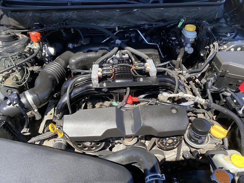 Subaru Outback 2.5i 170PS 4x4 BIFUEL PAN NAVI - fotka 85 z 157