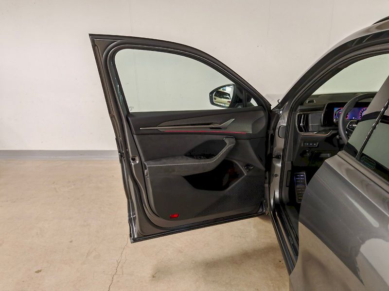 Škoda Kodiaq (2025) iV 1.5 TSI 150 kW DSG Sportlin - fotka 23 z 35