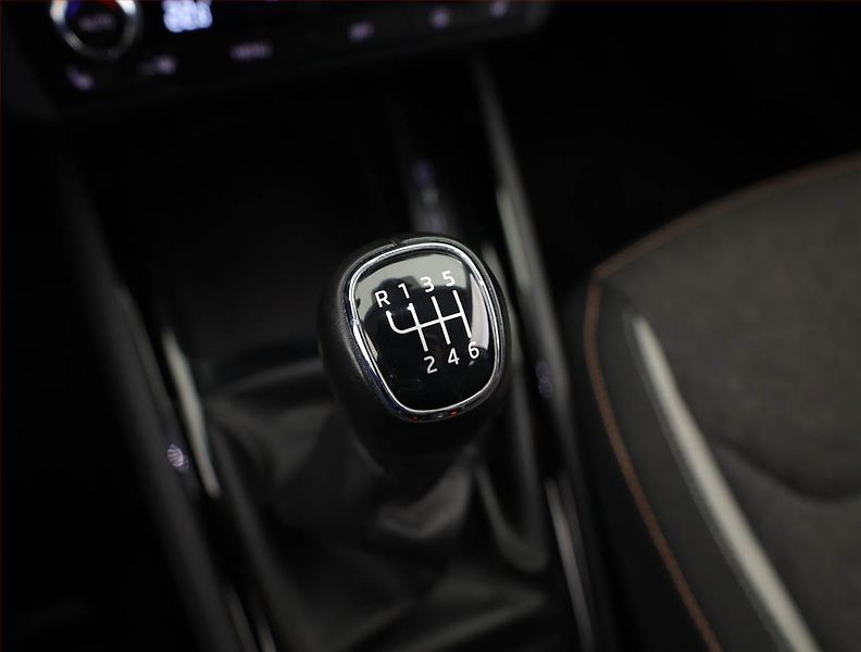 Škoda Kamiq (2021) Style 1.0 TSI, Serv.kniha - fotka 11 z 17