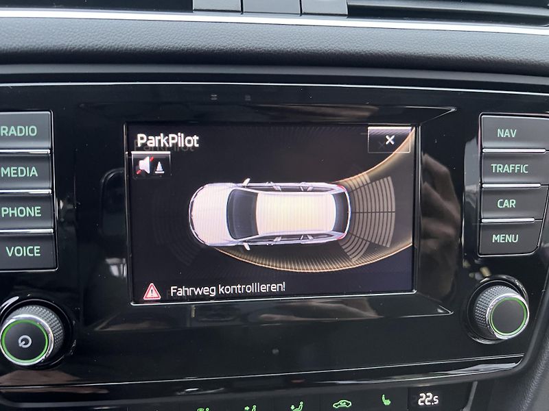 Škoda Octavia 2.0TDI 110KW,4x4,KůŽE,NAVI,XEN - fotka 41 z 45