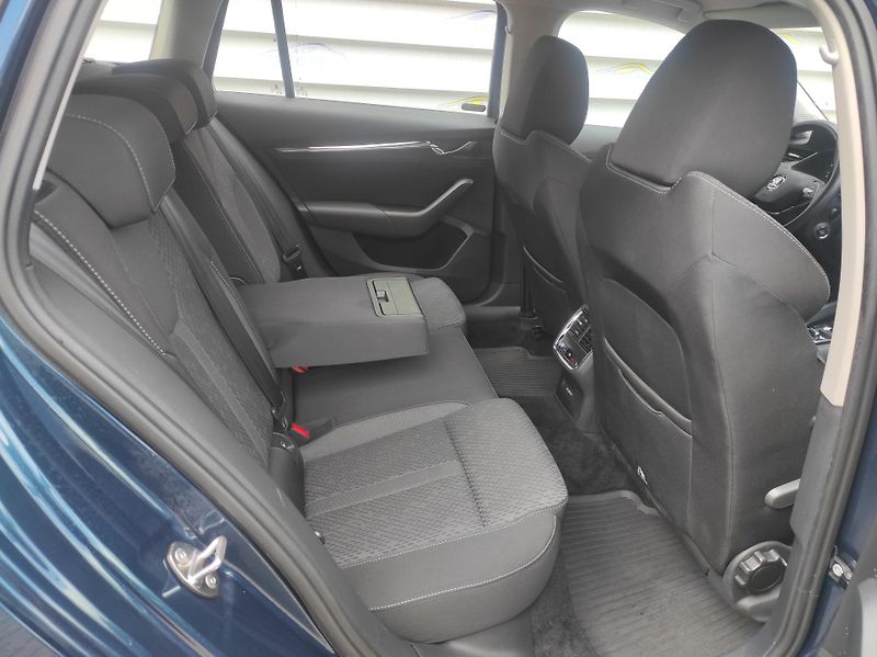 Škoda Octavia 2,0TDi 85kW, DSG, STYLE, ČR - fotka 30 z 51