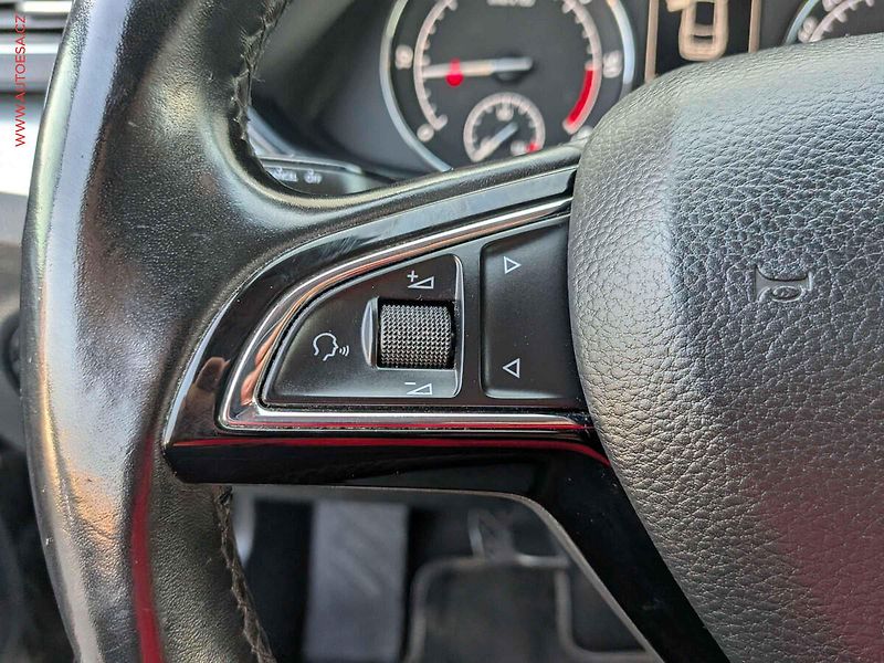 Škoda Superb (2016) 2.0 TDi, ČR, Ambition, bixen - fotka 13 z 16