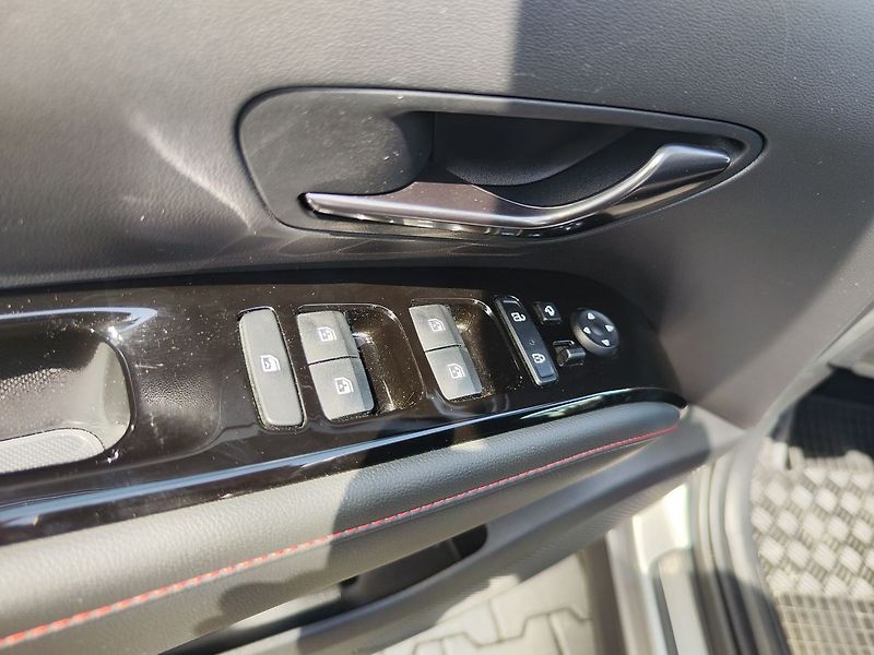Hyundai Tucson 1.6  T-GDI/110kW N-Line DCT - fotka 30 z 32