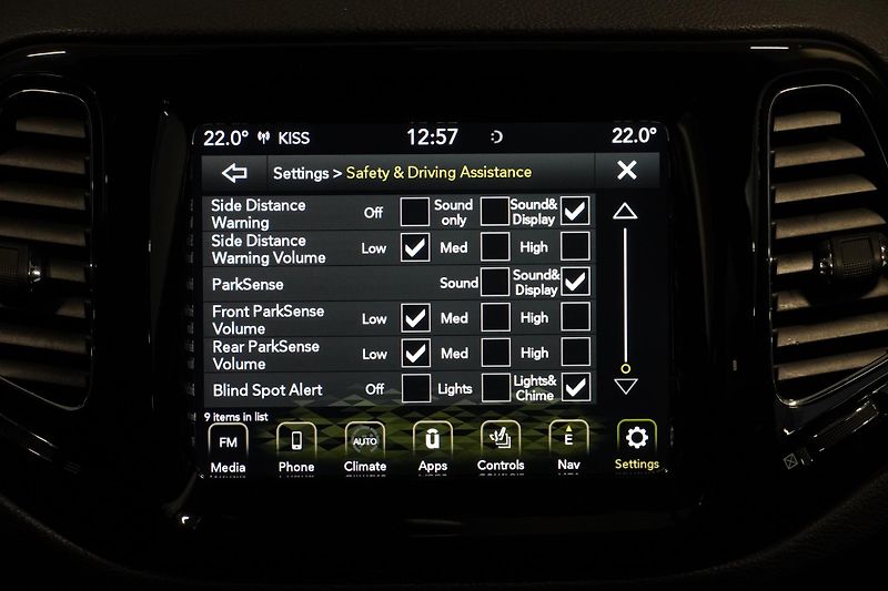Jeep Compass 1,4T,ČR,4x4,Limited,BEATS - fotka 32 z 32