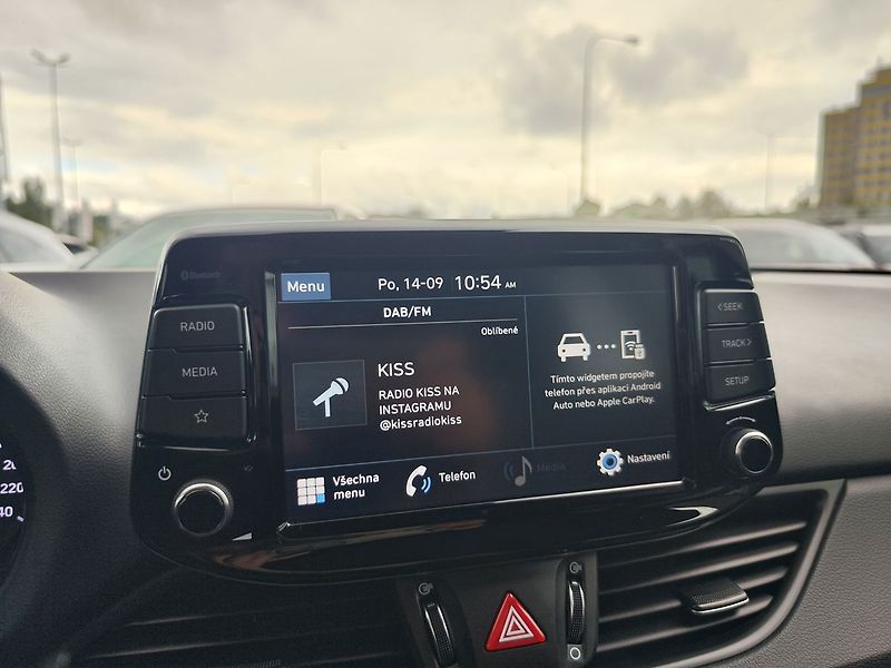 Hyundai i30 1.0 T-GDI/88kW Comfort - fotka 14 z 27