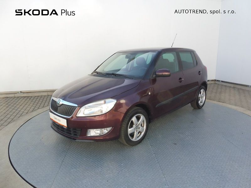 Škoda Fabia (2011) Ambiente 1,2 TSI 63kW - fotka 1 z 21
