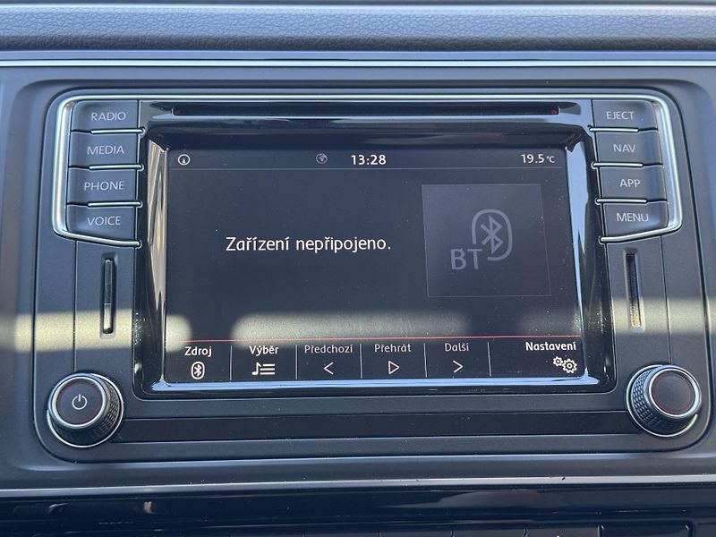 Volkswagen Multivan (2017) 2.0TDi DSG Highline RZV - fotka 33 z 54