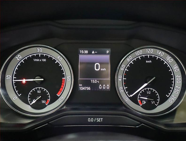 Škoda Superb (2016) Laurin&Klement 2.0 TDI 4x4 - fotka 11 z 24
