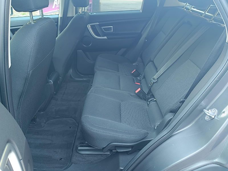 Land Rover Discovery Sport 2,0/110kW, Tdi SE 4x4, AUTOMAT - fotka 15 z 31