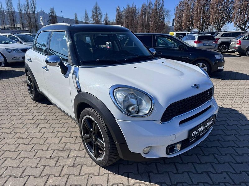 Mini Countryman (2010) ALL4 ITÁLIE 1,6 135KW TURBO - fotka 8 z 40
