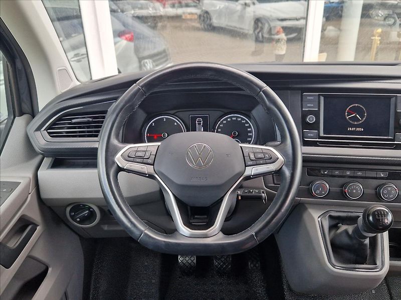 Volkswagen T6.1 2,0 TDI CAMPING VESTAVBA 4MÍST - fotka 29 z 41