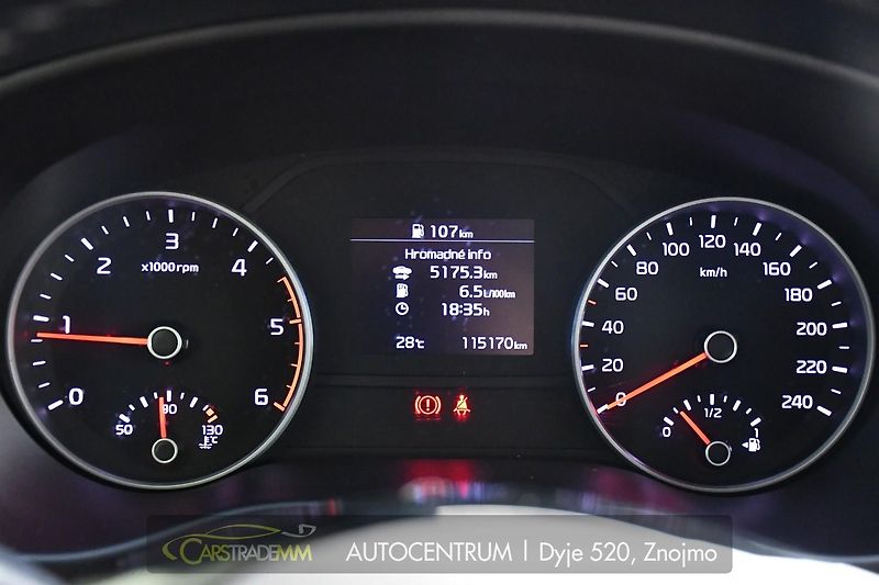 Kia Sportage 1.6CRDi NAVI KAMERA CARPLAY - fotka 32 z 38