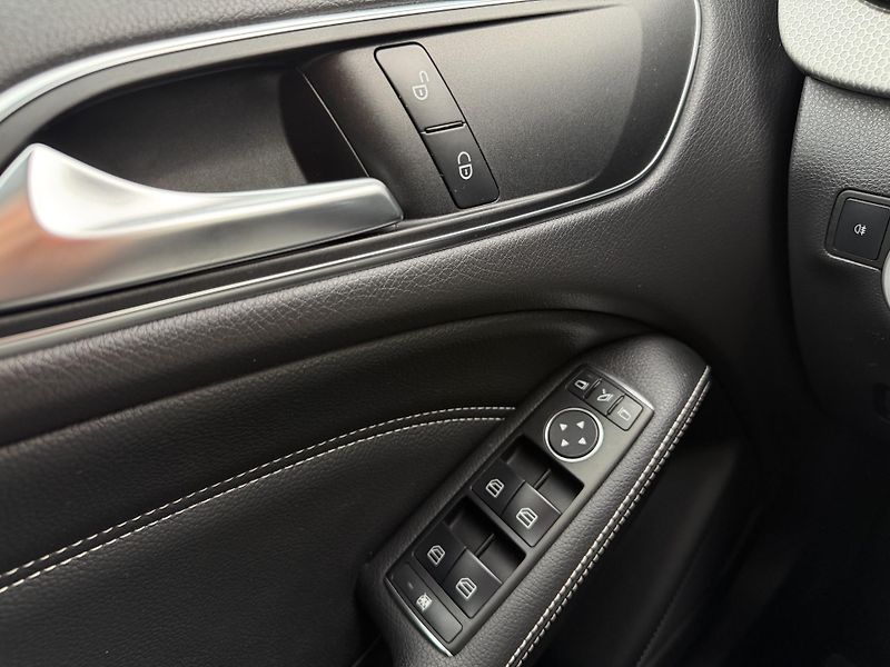 Mercedes-Benz Třídy B  2. gen B 200 Rezervace - fotka 20 z 23