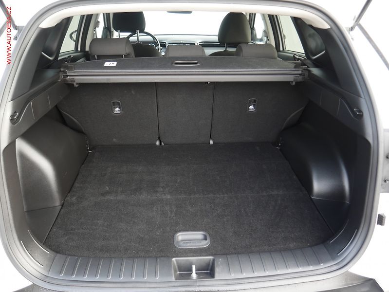 Hyundai Tucson (2021) 1.6CRDi, ČR, AT, kamera - fotka 7 z 18