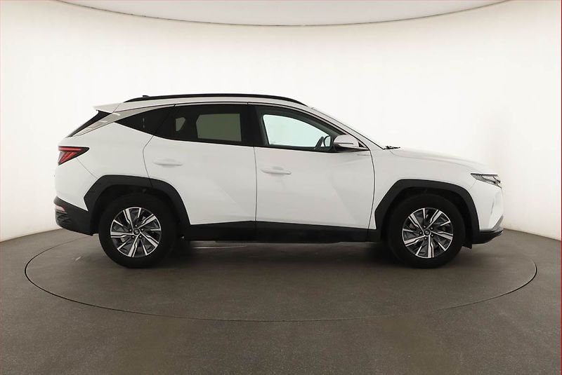 Hyundai Tucson (2021) 1.6 T-GDI - fotka 6 z 20