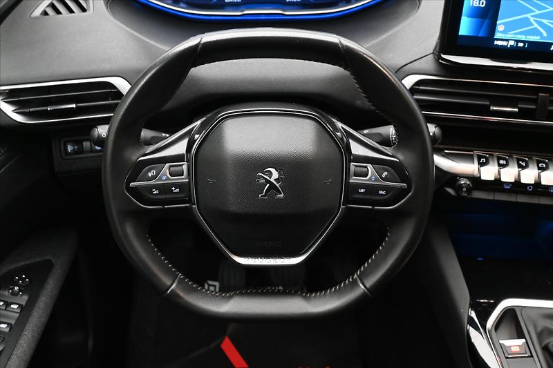 Peugeot 3008 1,5 HDI 96 kW Active Záruka až - fotka 18 z 30