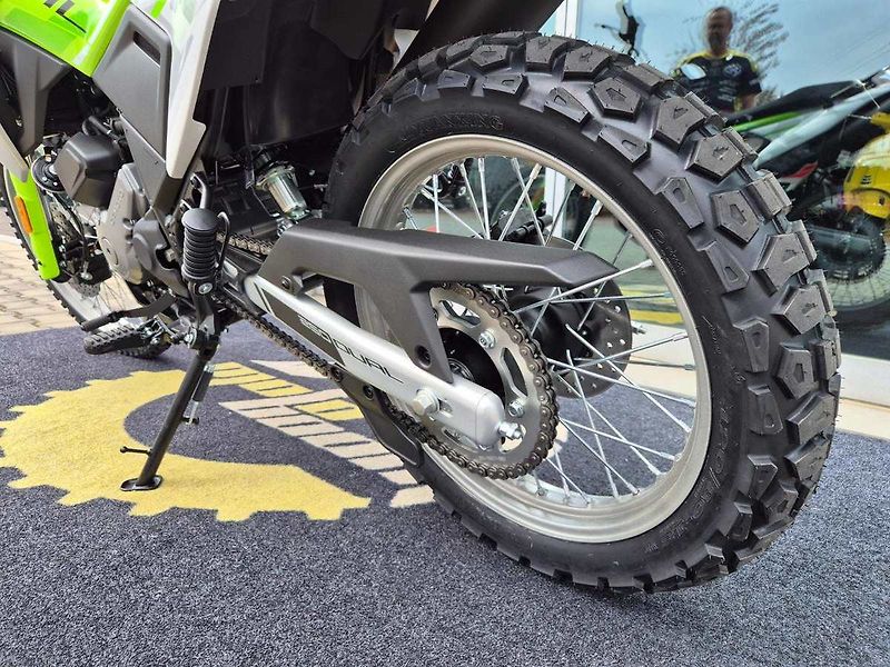 CFMOTO (2026) 250 Dual Sport - fotka 16 z 43