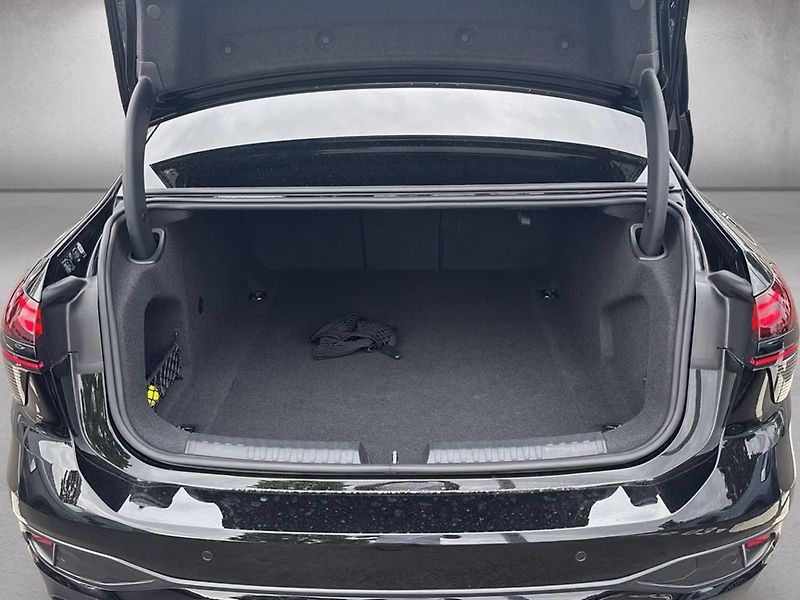 Audi A6 TDI q S-Line Pano HuD Vzduch - fotka 10 z 10
