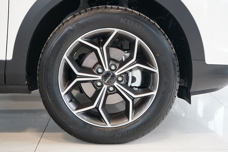 KGM Korando (2026) ELEGANT 1.5 GDI-T 72706 - fotka 7 z 15