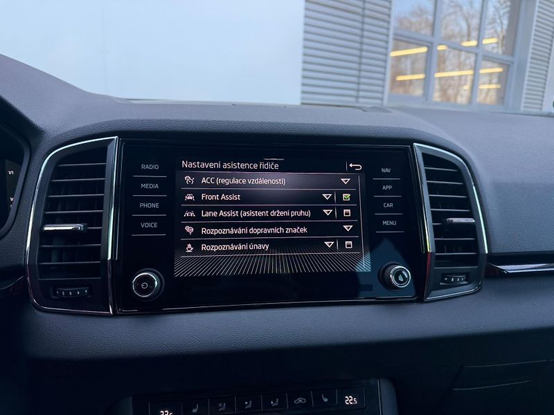 Škoda Karoq Style 2.0TDI 110kw DSG 4x4 - fotka 15 z 22