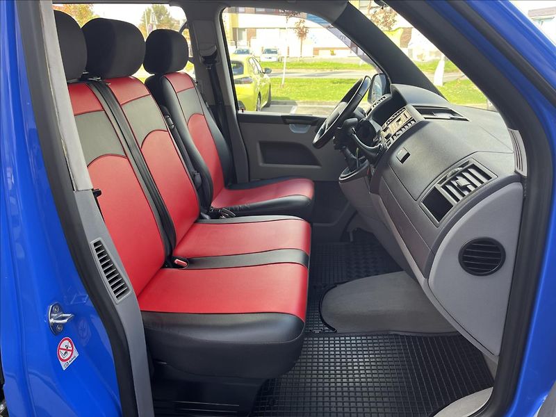 Volkswagen Caravelle 2,5 TDI - fotka 15 z 29
