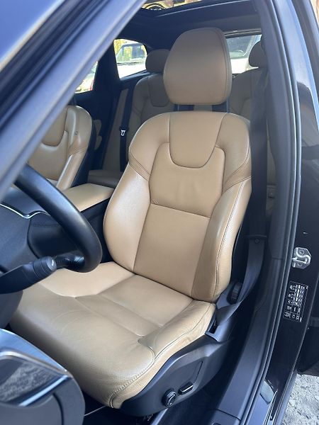 Volvo XC60 (2017) - fotka 13 z 21