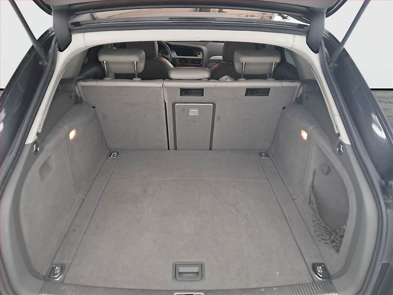 Audi A4 (2008) 1.8 TFSI, Serv.kniha - fotka 14 z 15