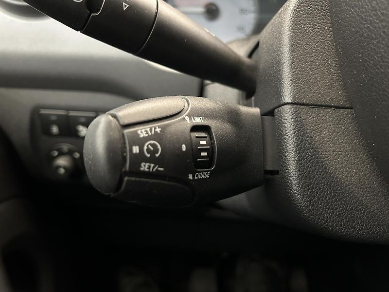 Citroën Berlingo 1.6 VTi Multispace Feel Editio - fotka 11 z 23