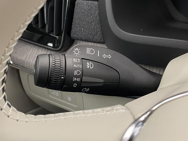 Volvo XC90 (2026) T8 AWD Plug-in BRIGHT PLUS 7m - fotka 32 z 68