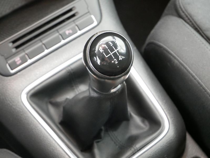 Volkswagen Golf Plus - fotka 20 z 23