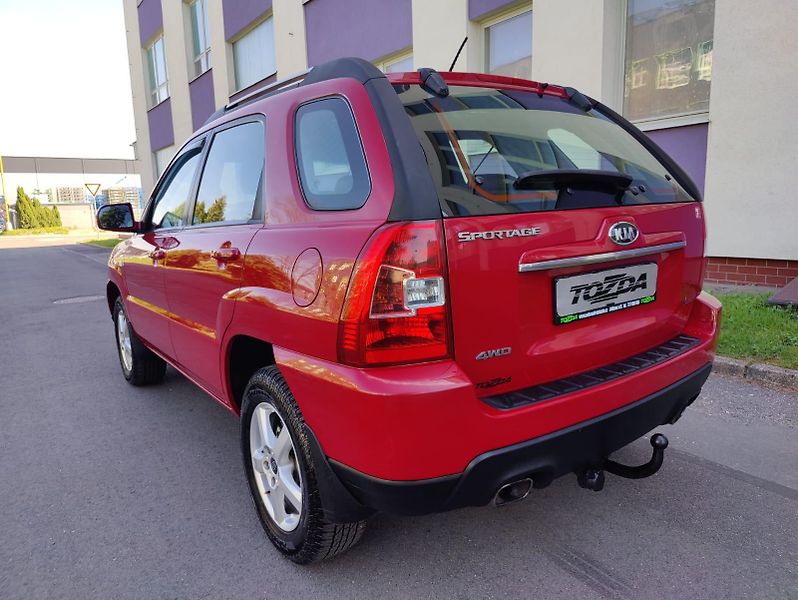 Kia Sportage 2,0 CRDi 4WD /servis/pneu - fotka 3 z 30