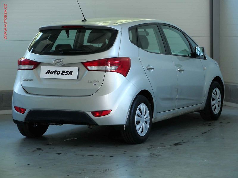 Hyundai ix20 (2012) 1.4CVVT, 2.maj,ČR, AC - fotka 4 z 20