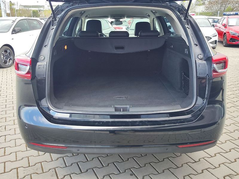 Opel Insignia 2.0 CDTi/125kW Inovation AT - fotka 9 z 34