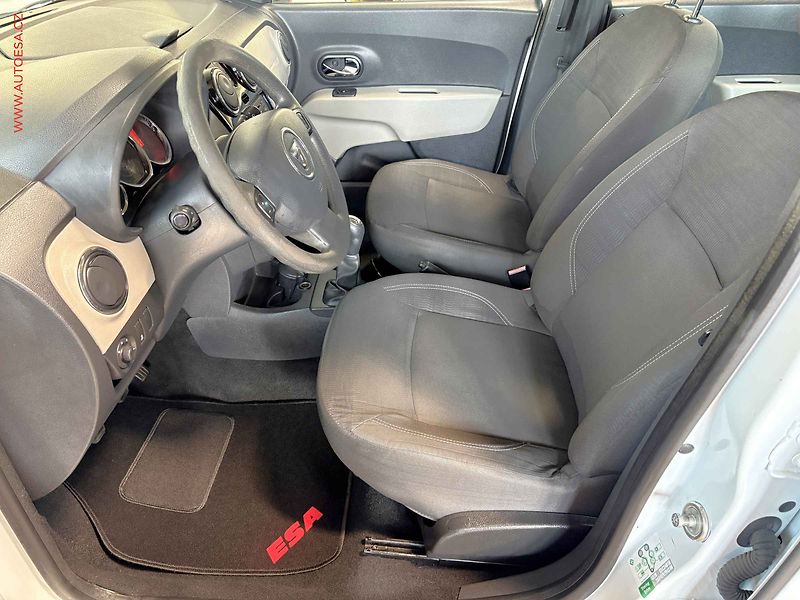 Dacia Lodgy (2016) 1.5 dCi, Ambiance - fotka 9 z 13
