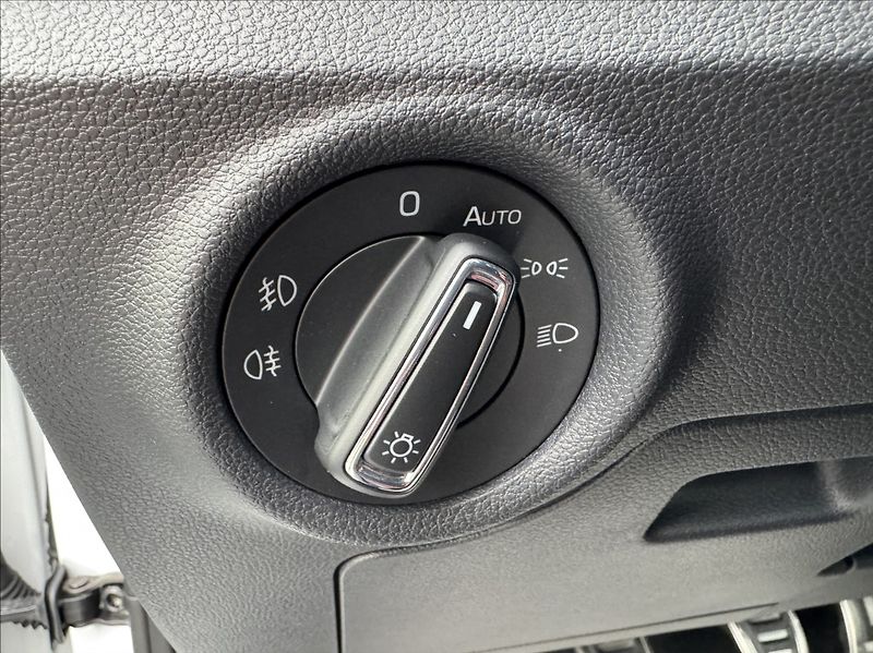 Škoda Scala 1,5 TSI Monte Carlo původ ČR - fotka 25 z 50