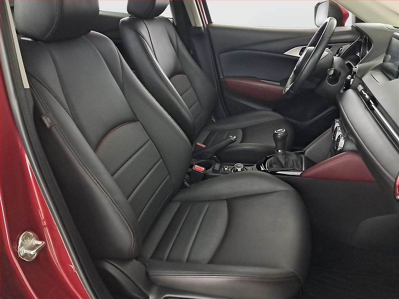 Mazda CX-3 (2018) Revolution TOP 2.0 Skyactiv-G - fotka 9 z 18