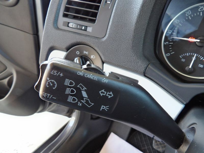 Škoda Octavia 2.0TDI Family Tažné Serviska - fotka 12 z 29