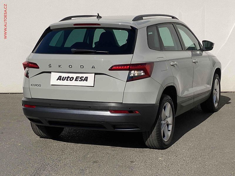 Škoda Karoq (2019) 1.0 TSi, Ambition, +kola - fotka 4 z 18