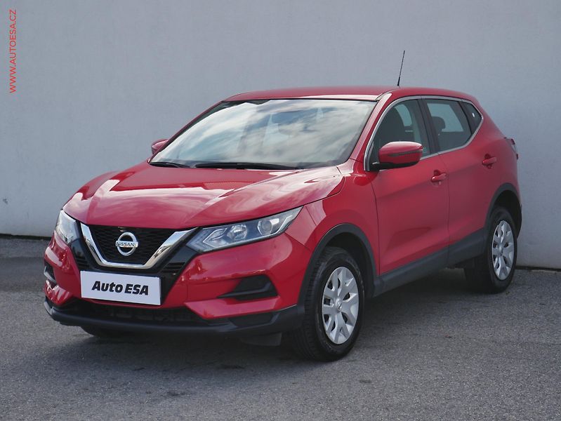 Nissan Qashqai (2020) 1.3 DIG-T, ČR, AC, temp - fotka 3 z 19