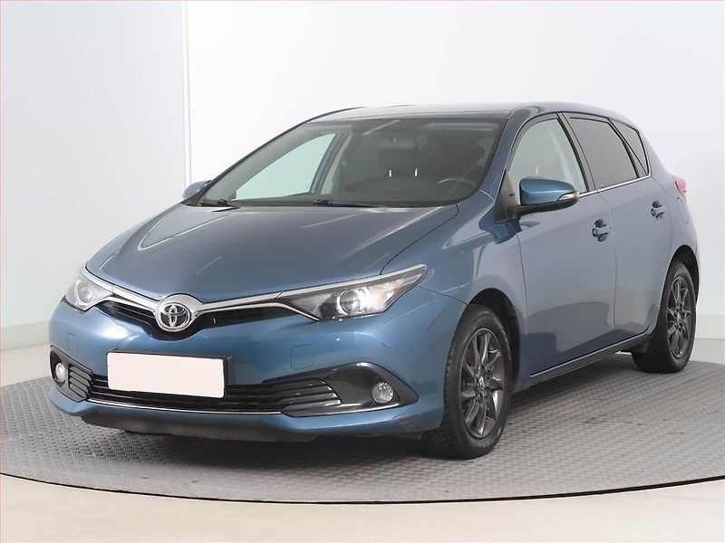Toyota Auris (2017) 1.2 Ti, Park. senzory - fotka 2 z 14