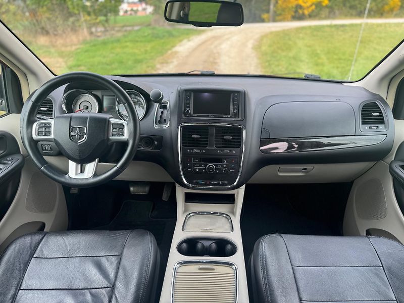 Dodge Grand Caravan (2016) 3.6 V6 SERVISNÍ KNIHA - fotka 15 z 40