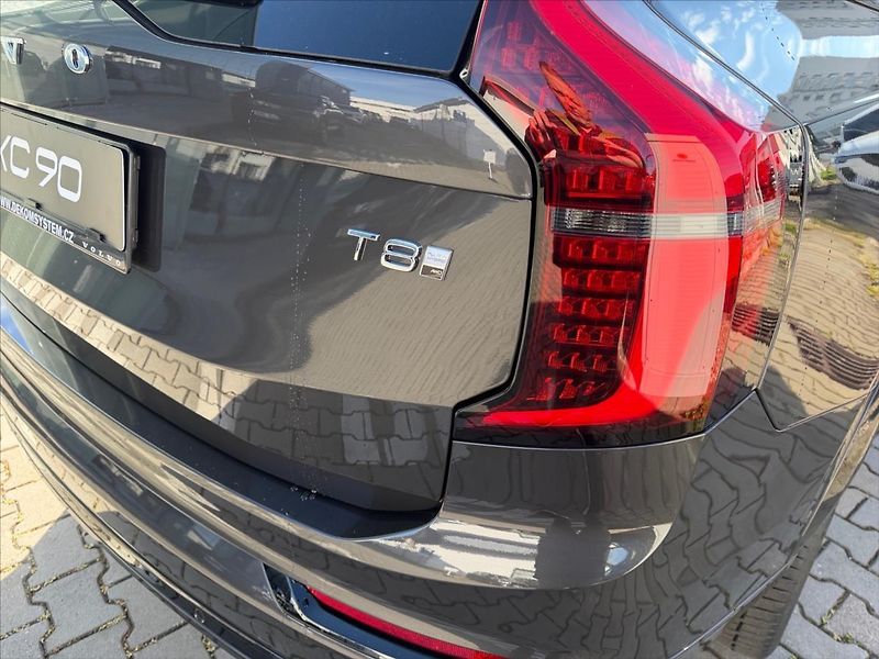 Volvo XC90 (2026) 2,0 T8 Plus Dark  2330 - fotka 13 z 13