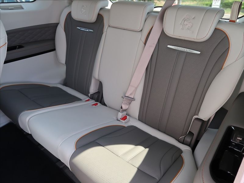 Dongfeng U-Tour 1,5 T,130kW,1majČR,ExclusiveFR - fotka 26 z 37