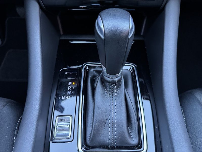 Mazda 6 (2018) 2.5i G-194 Automat LED Bose - fotka 10 z 50