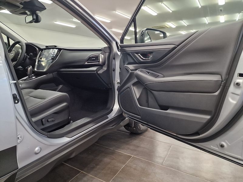 Subaru Outback (2025) 2.5 COMFORT/LIMITED 4WILD 2025 - fotka 40 z 57