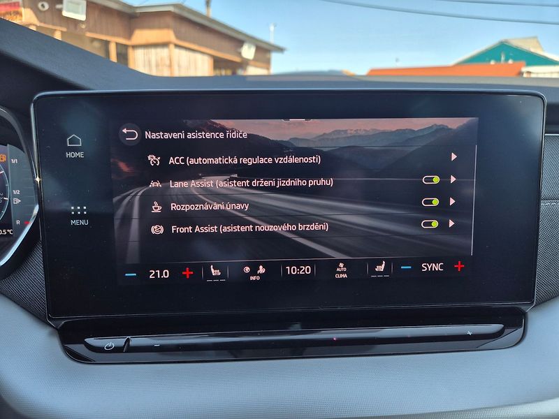 Škoda Octavia Combi 1,5 TSI e-TEC 110kW DSG - fotka 30 z 31